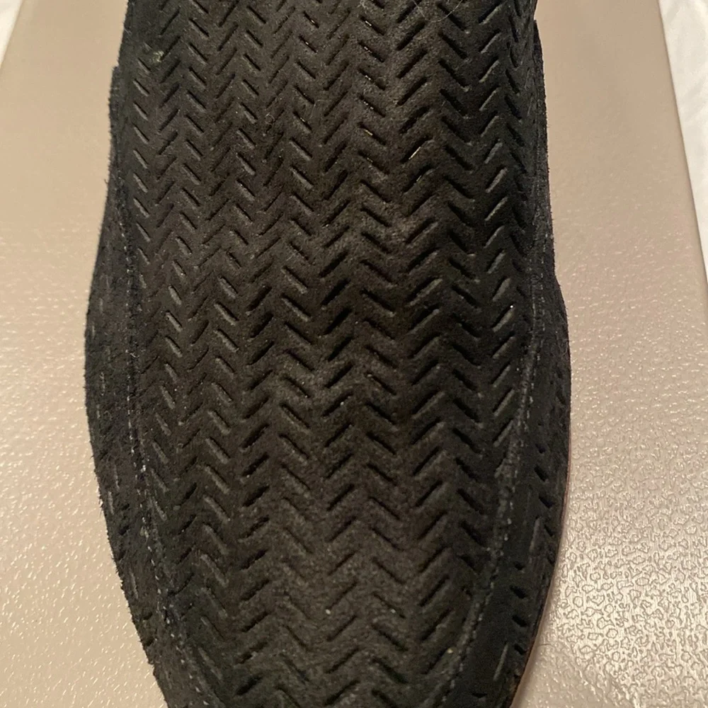 Size 9m Woman’s Loafer Shoes - Picture 8 of 9